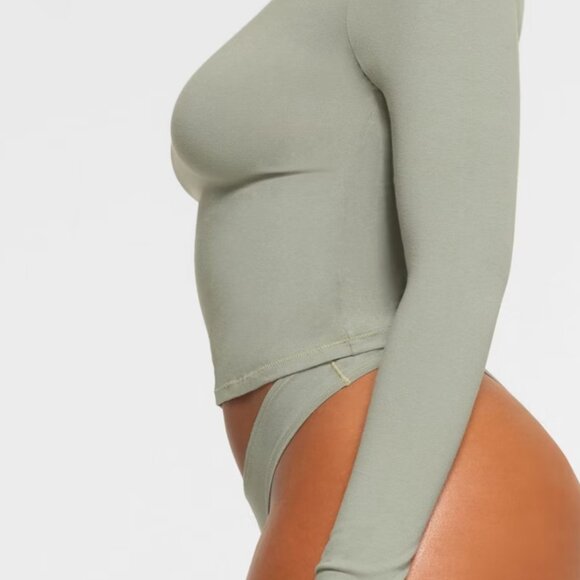 (0175) NWT SKIMS LONG SLEEVE T-SHIRT Cotton Jersey in MINERAL SZ L - Picture 3 of 5